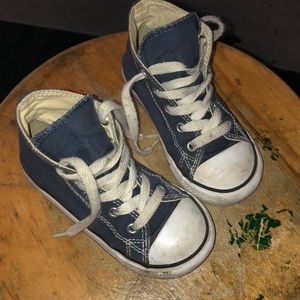 Hi top chucks